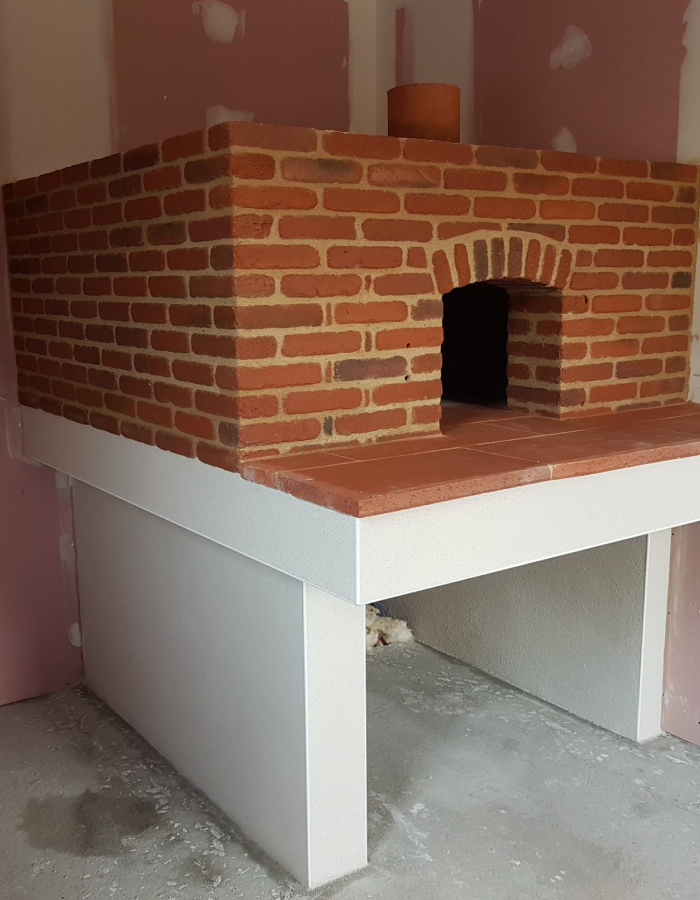 Réalisation maçonnée en briques pour rénovation intérieure par AEDIFICIA-RÉNOVATION